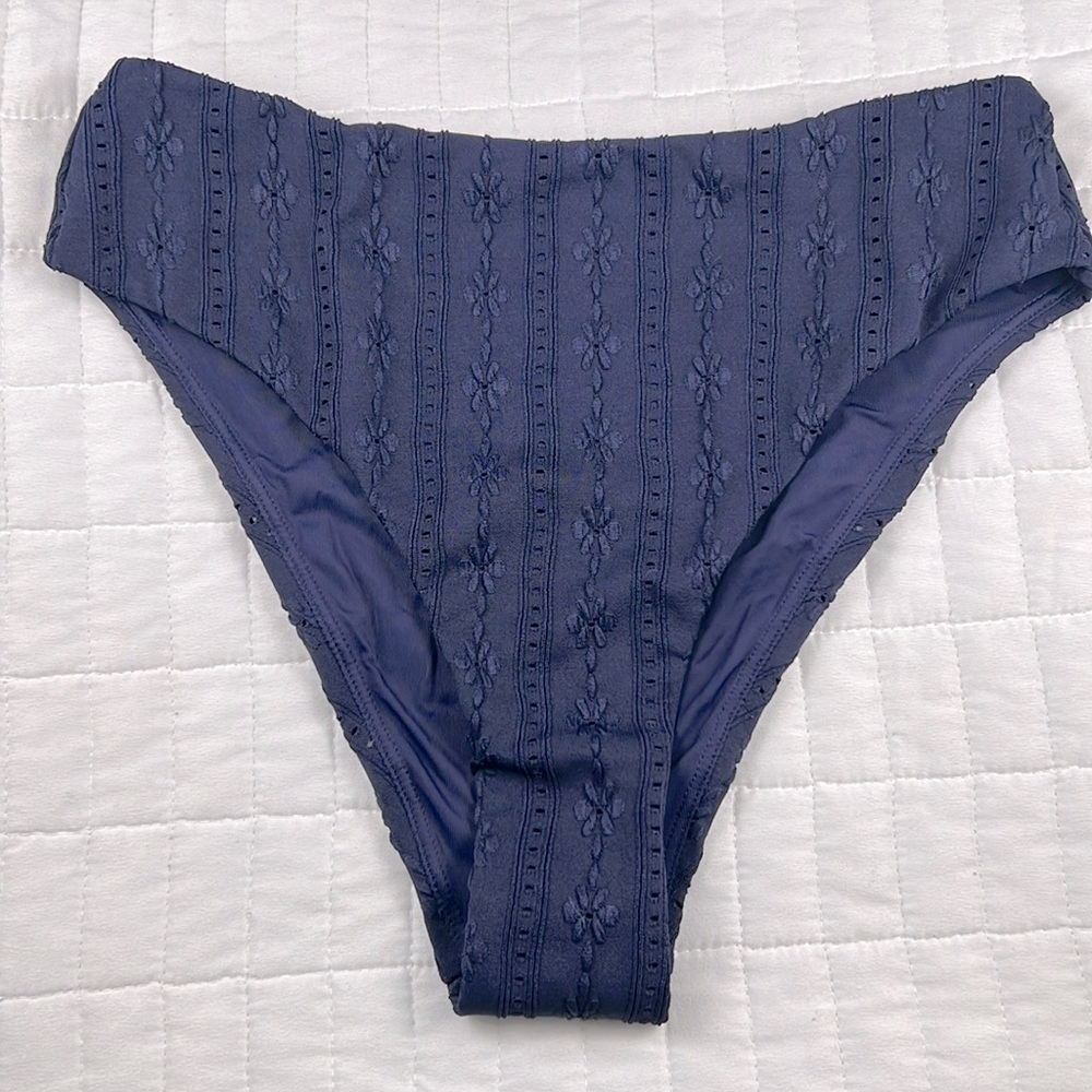 Andie Swim The 90s High Waisted Bikini Bottom in Eyelet Navy Size XS NWT